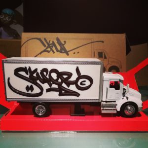 Skuf camion toys street art
